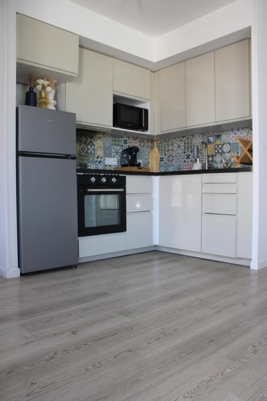Appartement Elegant Et Lumineux Романвил Екстериор снимка