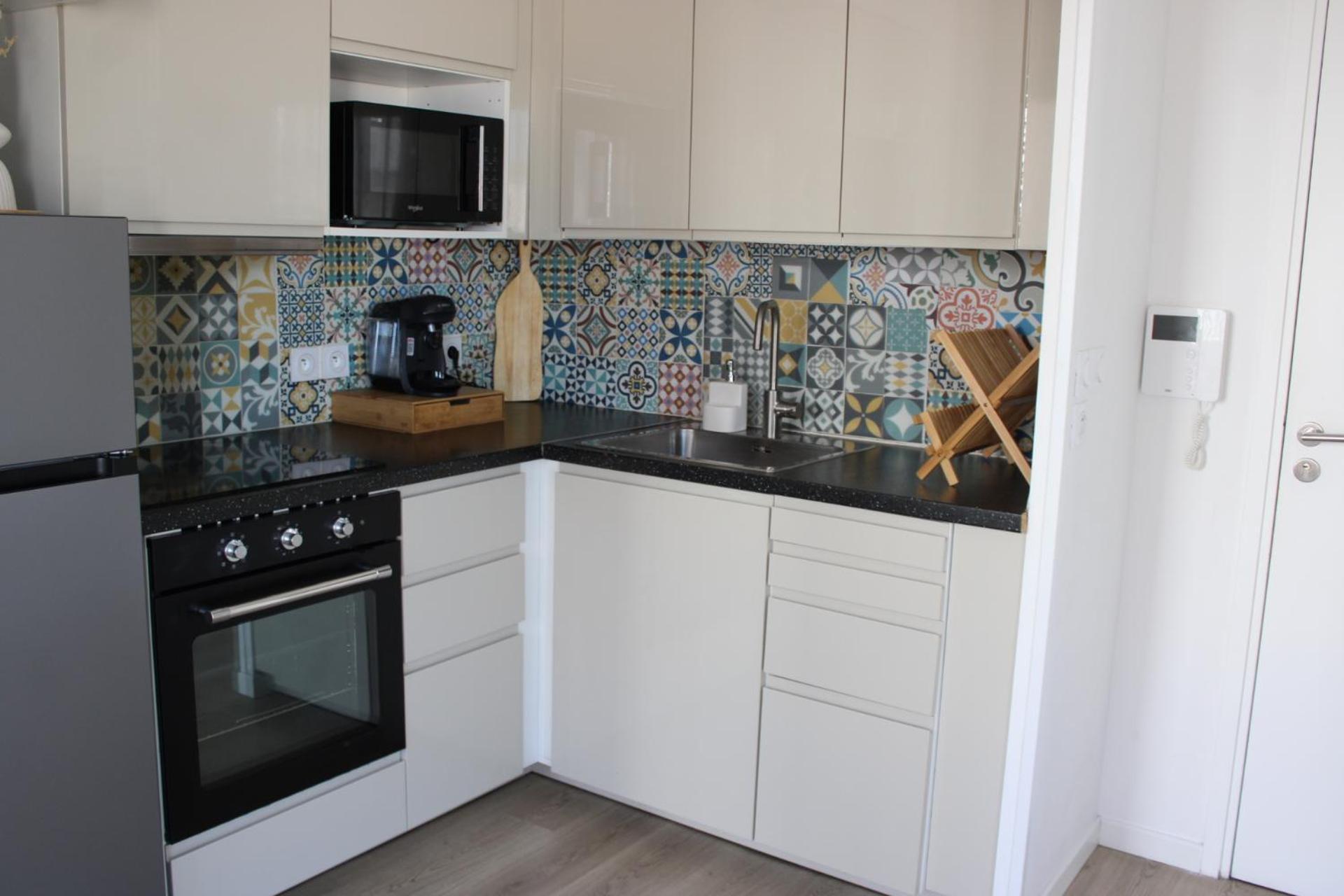 Appartement Elegant Et Lumineux Романвил Екстериор снимка