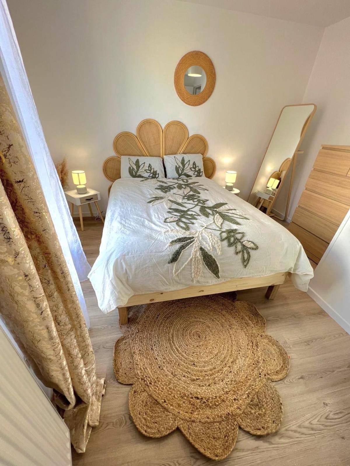 Appartement Elegant Et Lumineux Романвил Екстериор снимка