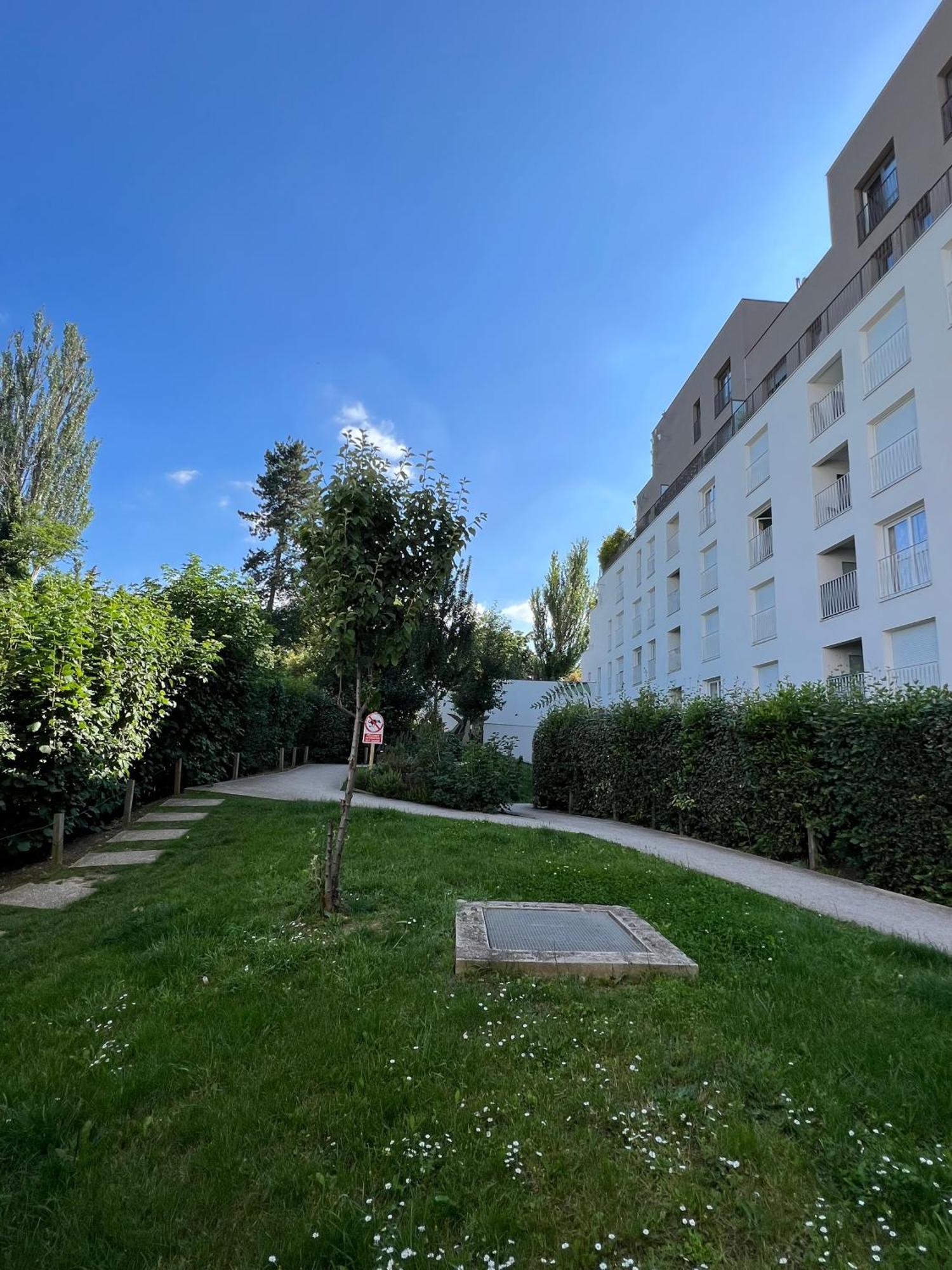 Appartement Elegant Et Lumineux Романвил Екстериор снимка